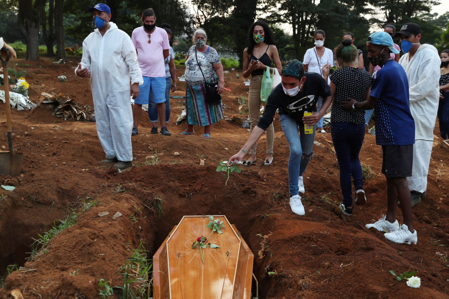 Brasil supera por primera vez los 3.000 muertos por COVID-19 en un día ...