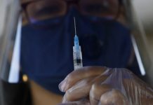 Inyectan vacunas para perros en humanos como ‘protección’ contra el coronavirus en Calama