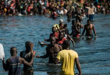 EE.UU. tras cruce masivo de haitianos: Si viene ilegalmente, será devuelto