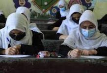 Talibanes permitirán «pronto» que las niñas regresen a las escuelas