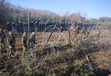 Polonia militariza crisis en frontera bielorrusa y prohíbe acceso a la zona