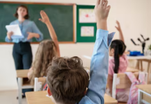 Estudio afirma que 4 de cada 10 profesores en Chile han sido agredidos por un estudiante